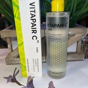 Vitapair C Toner - Yellow and White